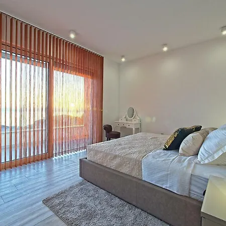 Ulika 빌라 마카르스카