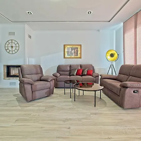 Ulika * Макарска